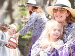 Drew Barrymore picnics with daughters Olive and Frankie