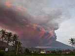 Mount Agung: Ash cloud forces Denpasar Airport to close