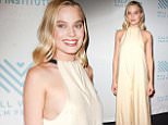 Margot Robbie puts on a sideshow at screening of I, Tonya