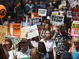 Stop Trump protesters `bring the noise´ in London