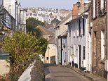 Tuneless buskers turn Cornish seaside town St Ives into ‘HELL'